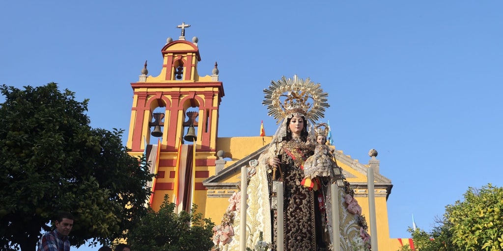 Hora e itinerario de los rosarios de la Reina de los Ángeles y del Carmen de San Cayetano en las calles de Córdoba