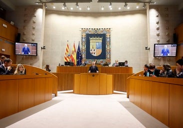 Azcón culpa del riesgo de inestabilidad en Aragón a otra «pinza»: «El Vox que bloquea es el Vox que quiere Pedro Sánchez»