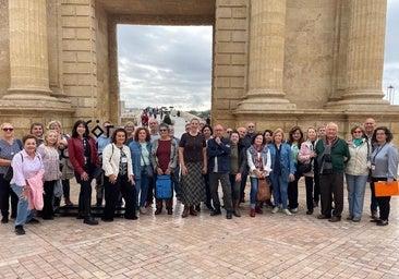 Córdoba invita a sus mayores a descubrir la ciudad a través de doce rutas