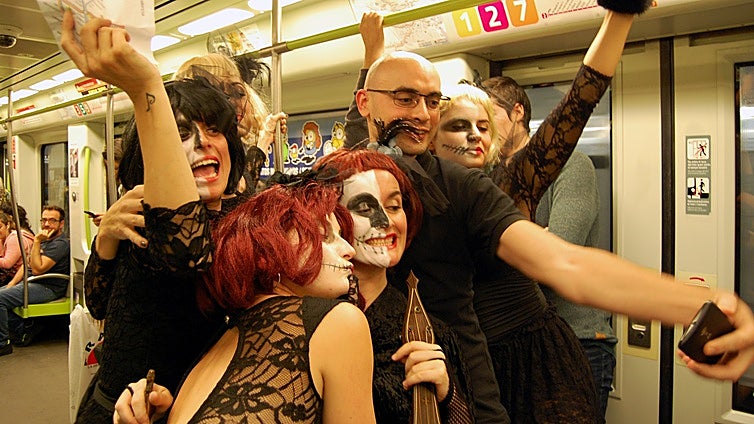 Horarios nocturnos de Metrovalencia para la noche de Halloween: hasta qué hora circulan los trenes