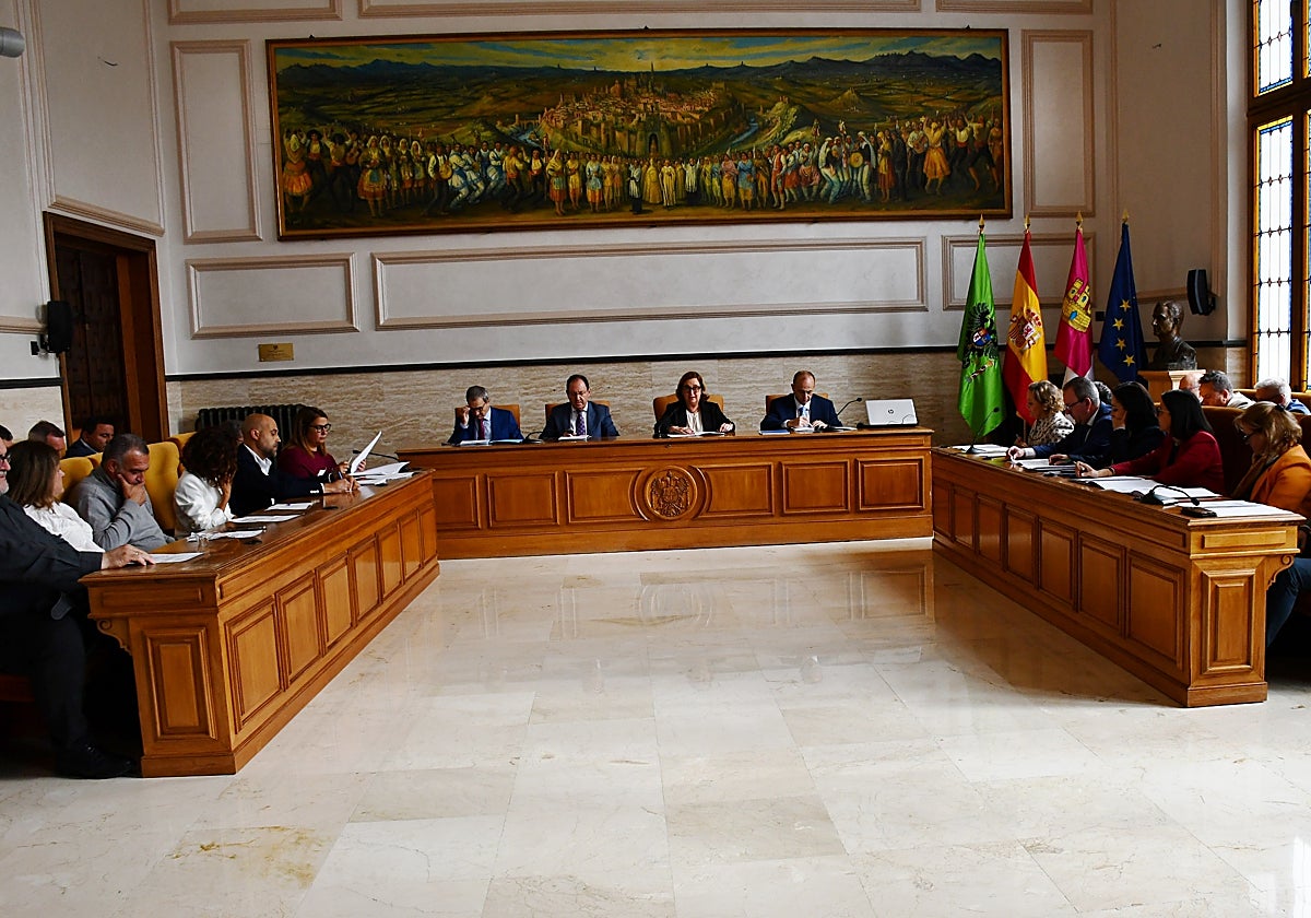 Un momento del pleno celebrado en la Diputación de Toledo