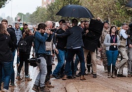 Sánchez y el 'síndrome de Paiporta': un presidente que evita el contacto con la calle