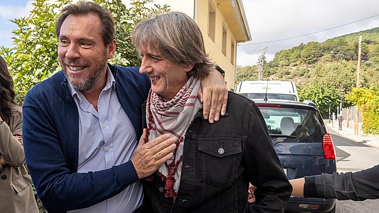 Puente elige Ávila para  ‘bendecir’ a Martínez: «Es tu momento y confiamos en ti»