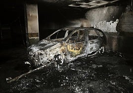 Queman dos vehículos en el interior de un parking público de Priego de Córdoba