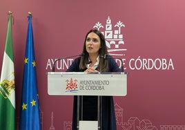 Carmen González, en una comparecencia en el Ayuntamiento de Córdoba