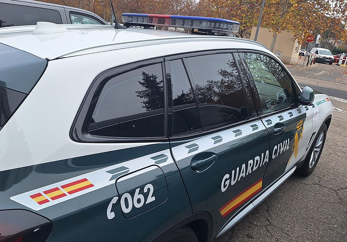 Hallan en un pueblo de León el cadáver de un hombre con los genitales amputados con una podadora eléctrica