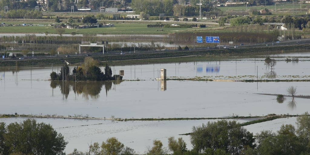 La Confederación del Ebro lanza la alerta en su cuenca: entre la próxima madrugada y la mañana del jueves pueden caer 40 l/m2 en una hora