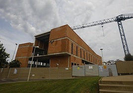 La obra del centro de salud del Naranjo-Mirabueno está ejecutada al 21% pero se retrasa tres meses y acabará a mediados de 2026