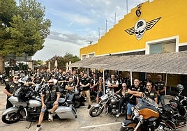 El décimo aniversario de 'Calamity Janne MC' reúne en Villajoyosa a 750 moteros de Europa y México