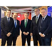 Xunta y rectores acuerdan «retrasar» la solicitud de las nuevas facultades de Medicina