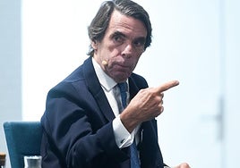 Aznar denuncia que Sánchez deja a España en una «mutación constitucional»: «Este Gobierno populista no conoce las normas»