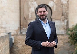 Alejandro Nolasco:  «Azcón quiere gobernar con otros para aplicar políticas socialistas»