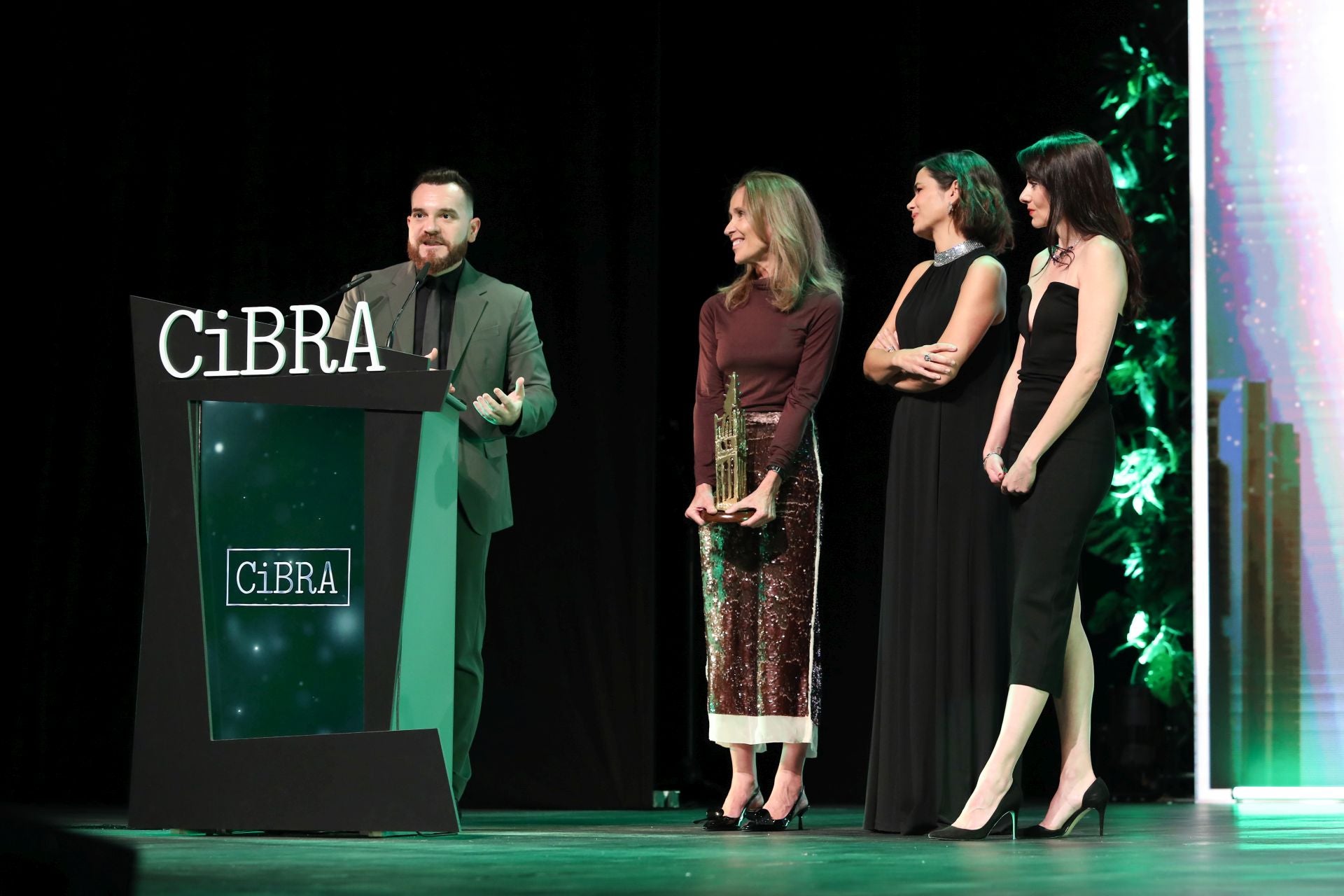 Luces, cámara, música, acción... Resumen gráfico de la gala de clausura del CiBRA