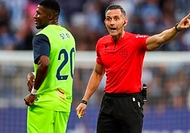 Un árbitro sevillano para el Málaga-Córdoba CF: adiós al criterio de territorialidad