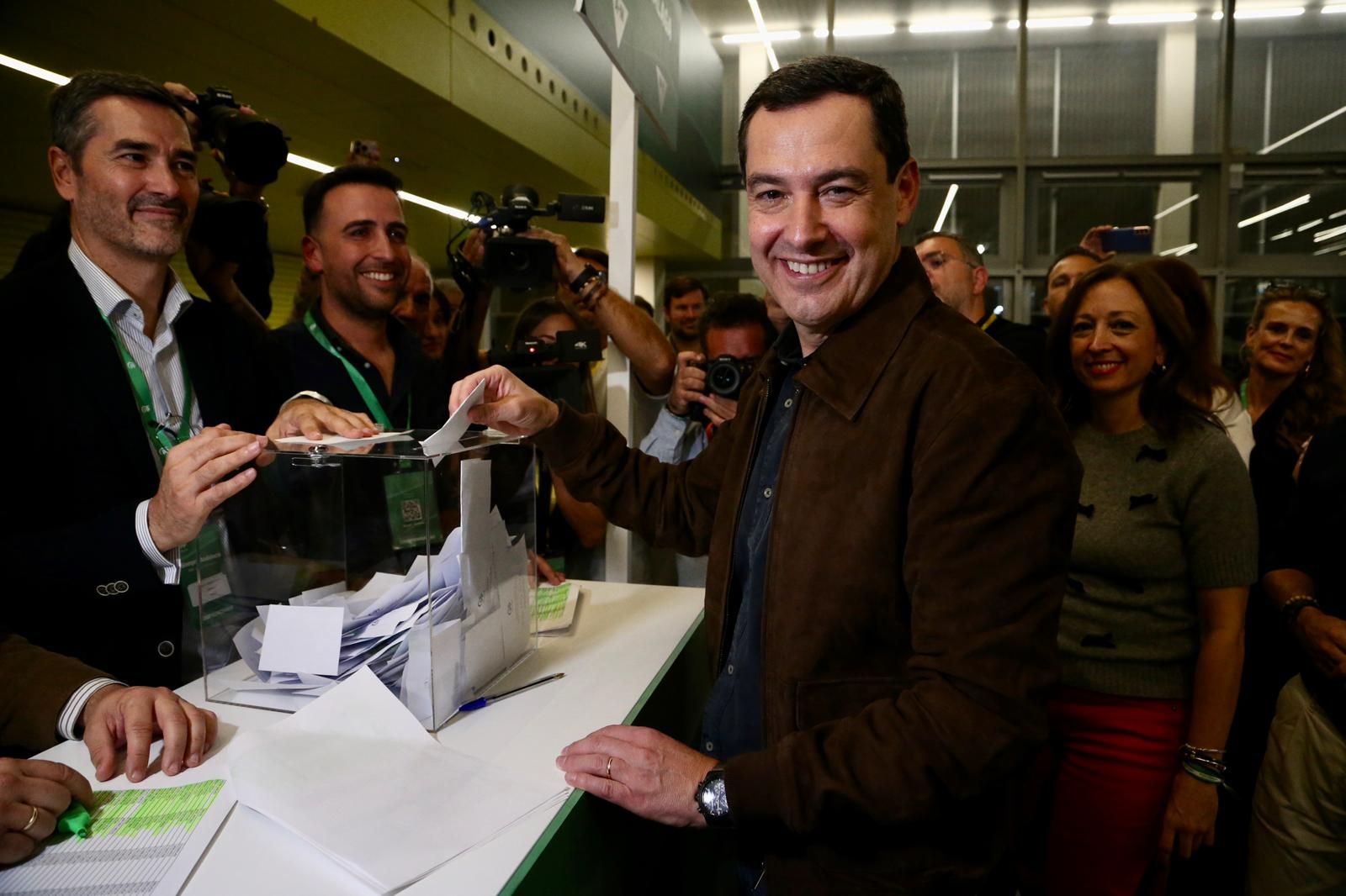 Congreso autonómico del PP de Andalucía: Juanma Moreno, reelegido presidente del PP-A con el 99,95% de los votos