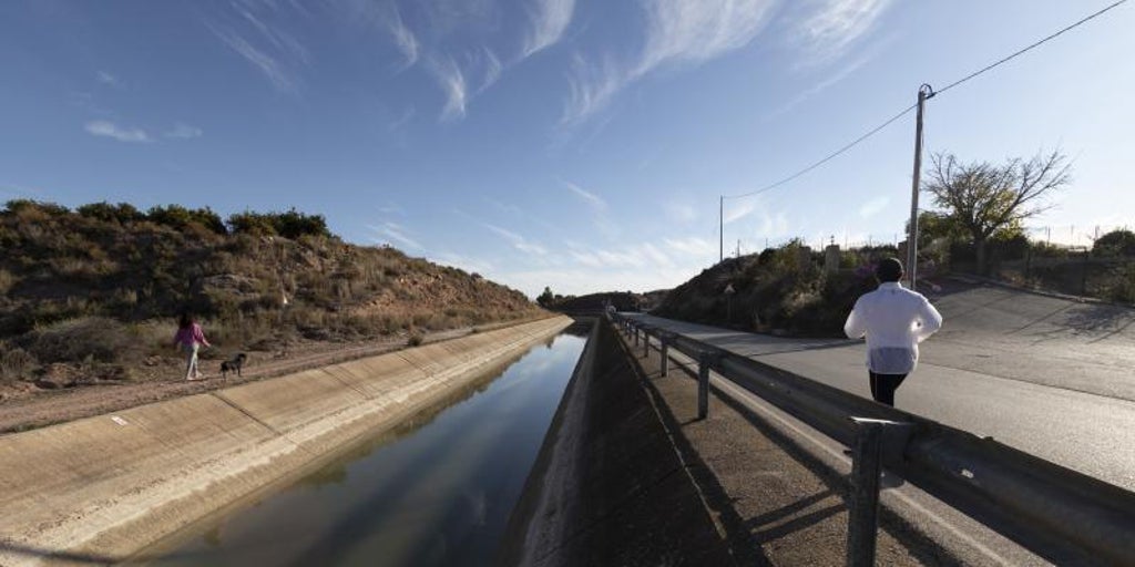 Page ejercerá ante el Gobierno «la presión necesaria para que se resuelva ya» el recorte al trasvase Tajo-Segura