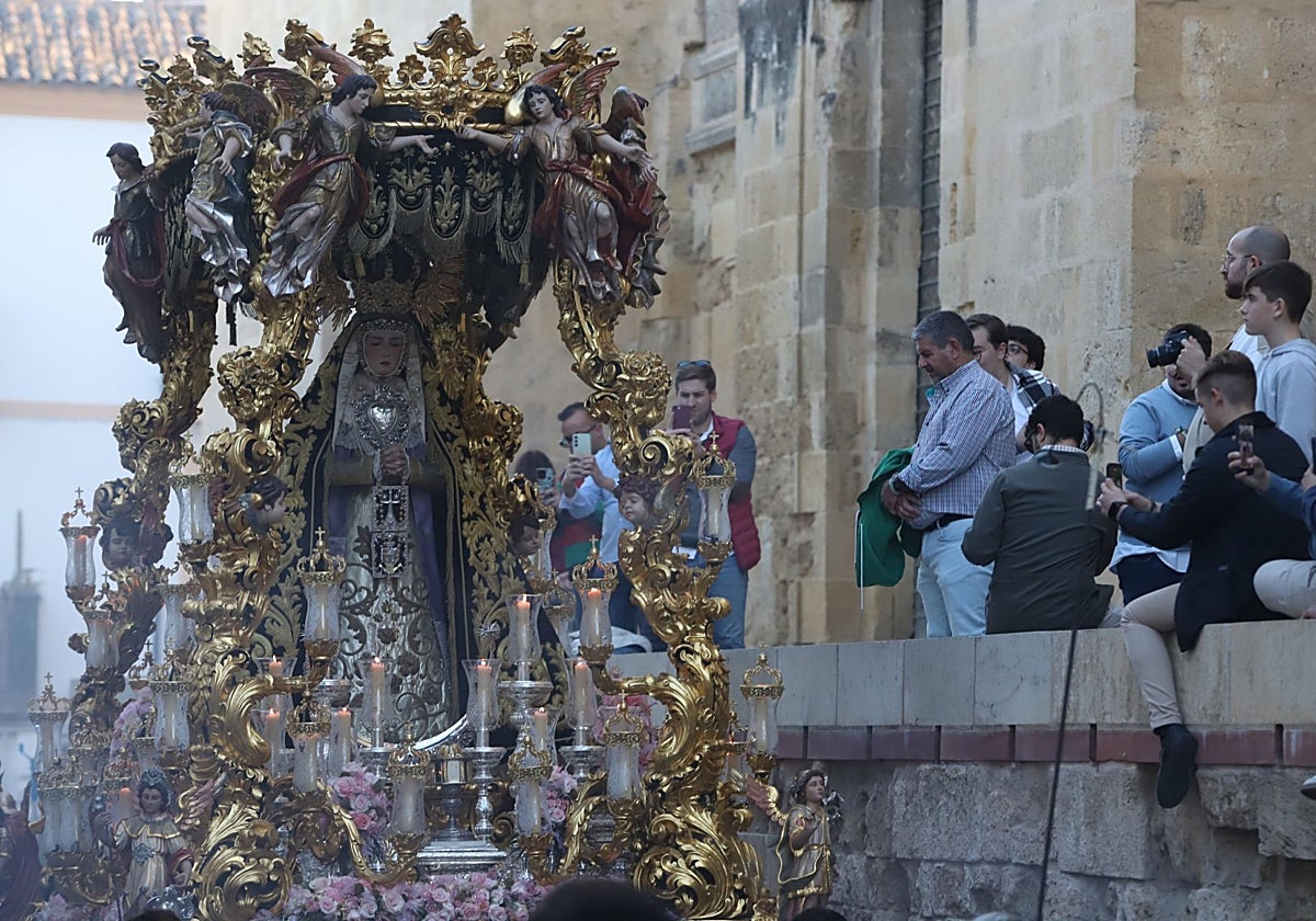 La Virgen de las Tristezas, este sábado, llega a la Catedral, en el 50 aniversario de su bendición