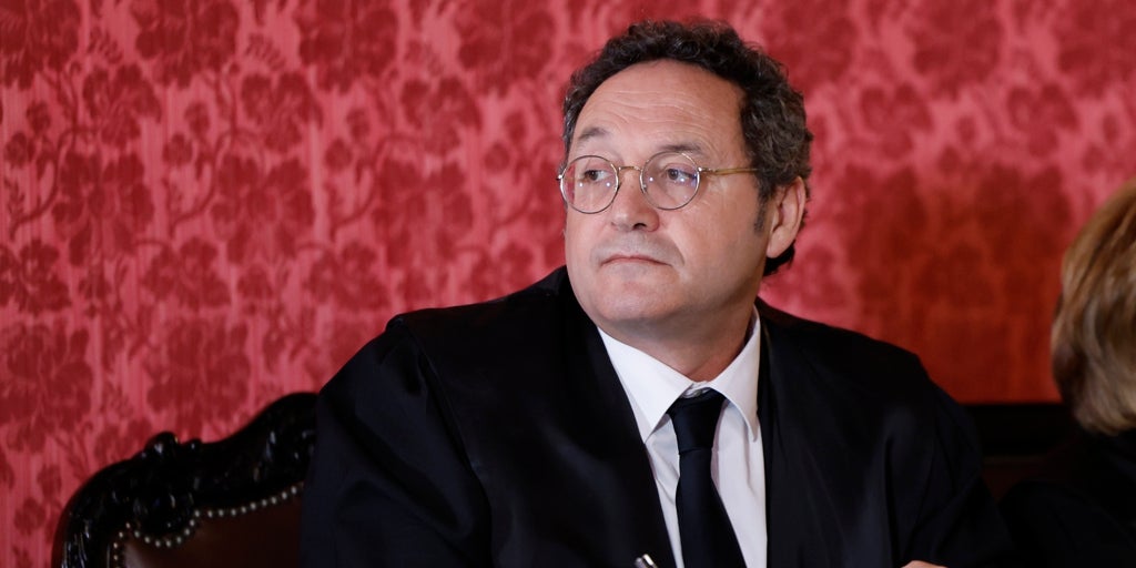 La primera semana de juicio deja tocado al fiscal general