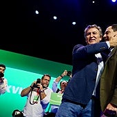 Alberto Núñez Feijóo, con Juanma Moreno