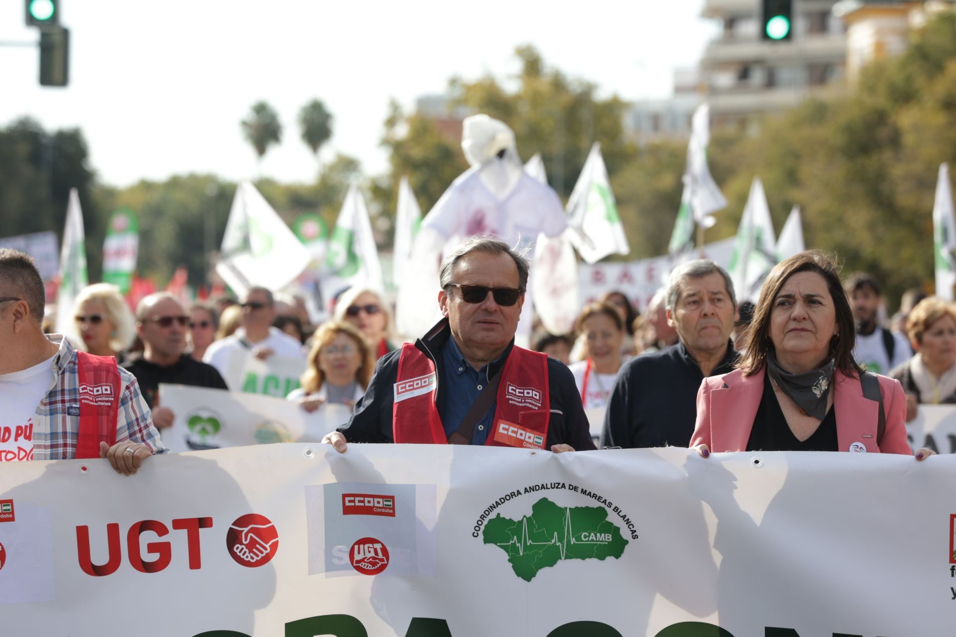 La manifestación por la sanidad pública en Córdoba, en imágenes