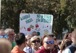 La manifestación por la sanidad pública en Córdoba, en imágenes