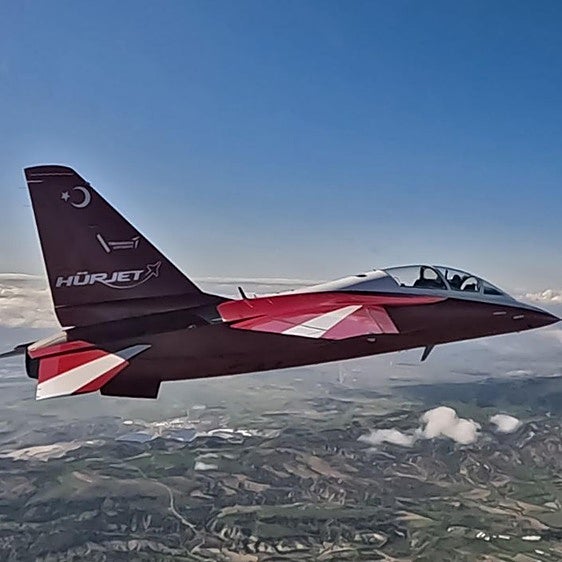 Robles premia a Erdogan con un contrato a dedo de 3.000 millones