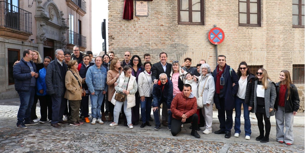 Apanas vuelve a sus orígenes 60 años después: Toledo le dedica la plaza Horno de la Magdalena