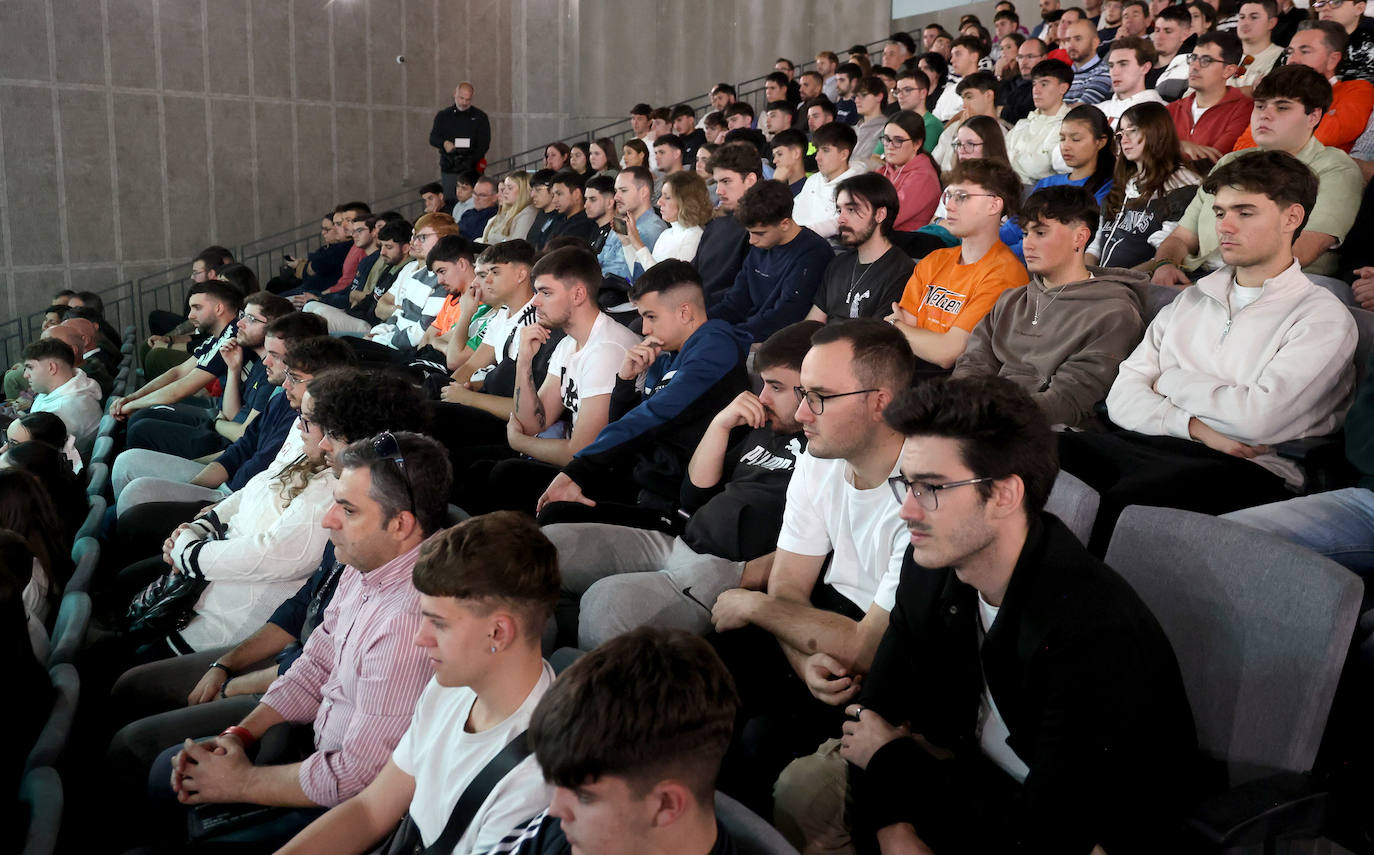 La presentación de la oferta de FP para la Base Logística de Córdoba, en imágenes