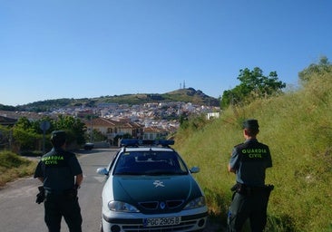 La Guardia Civil detiene a un vecino de Luque con un kilo de marihuana en el coche