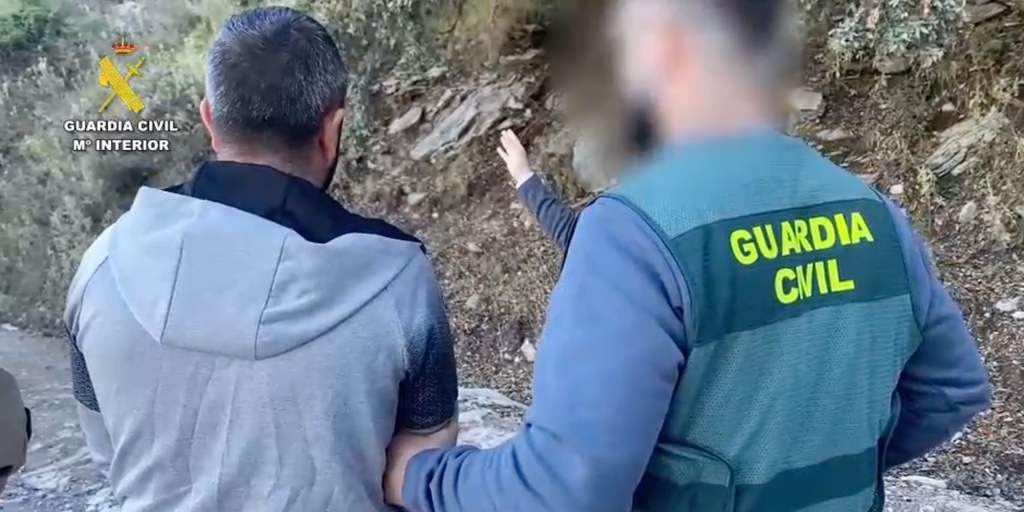 Mata al novio de su exmujer a golpes y abandona el cadáver medio desnudo en la Serranía de Ronda