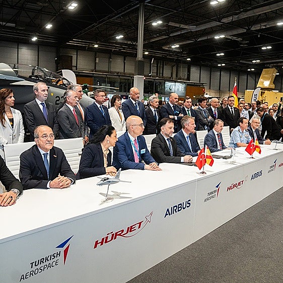 Defensa intentó «españolizar» el avión turco para evitar el veto de la UE