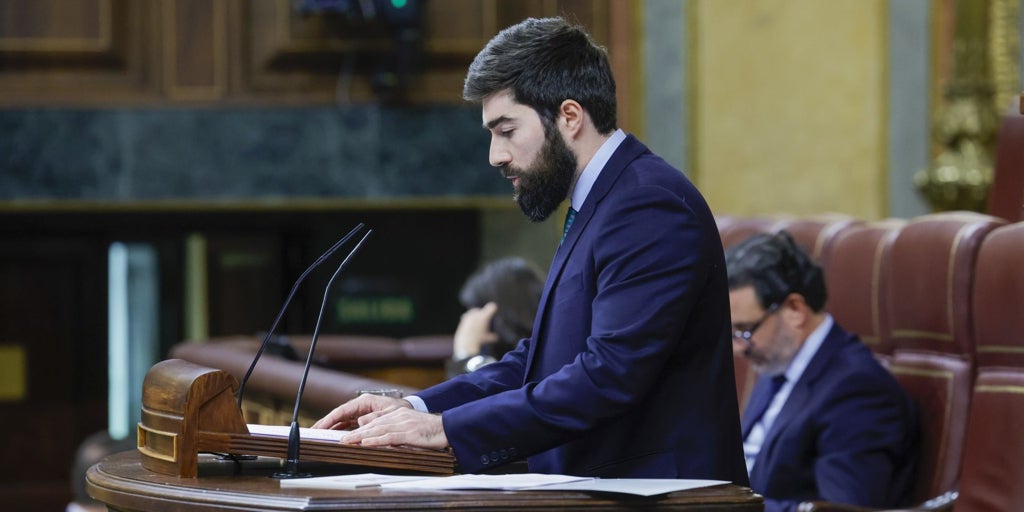 Mariscal (Vox): «Page se pasea por tertulias criticando a los separatistas, pero hoy pide lo mismo que ellos: más privilegios»