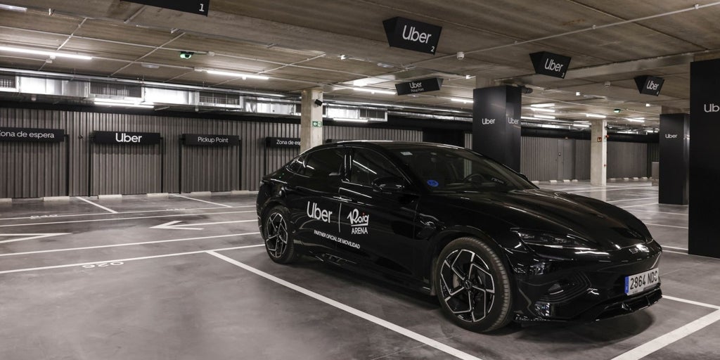 El Roig Arena de Valencia instala un punto de recogida de Uber para facilitar la movilidad