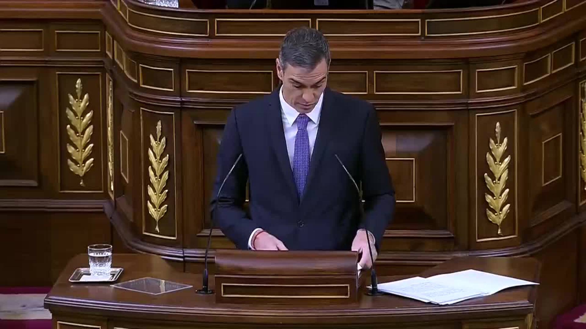 Sánchez acusa a las comunidades del PP de privatizar el estado del bienestar
