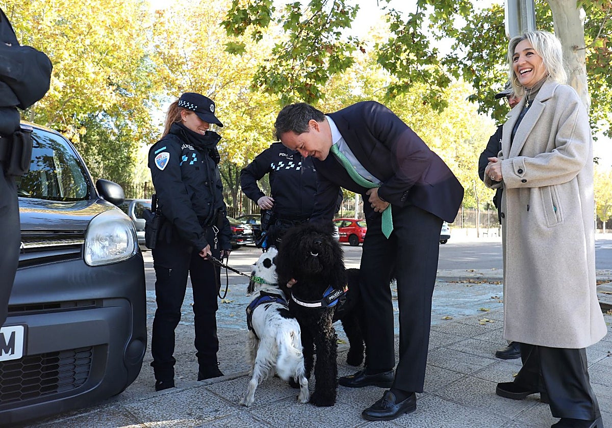 La Policía Local cuenta, además, con un vehículo adaptado a la patrulla canina
