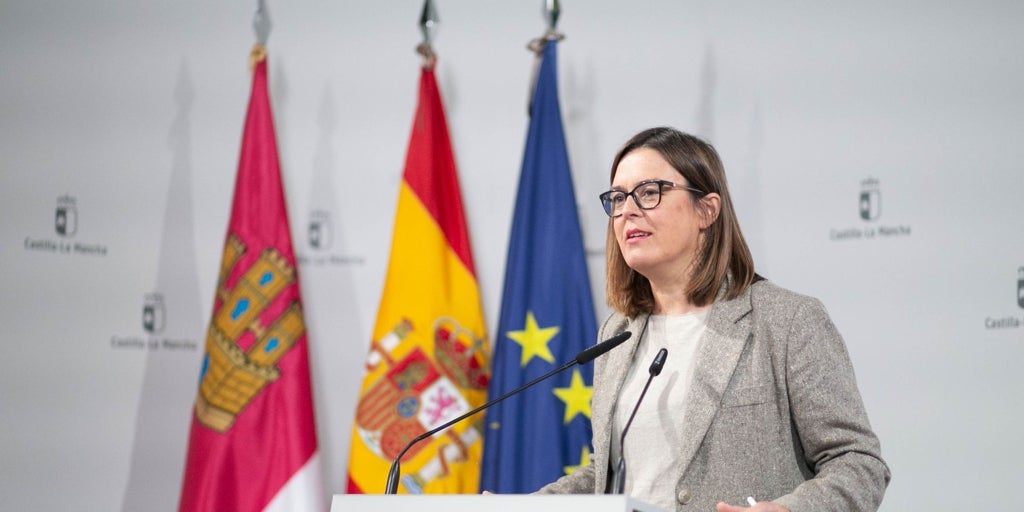 Padilla ironiza sobre Vox: «Derogar el Estatuto es tan difícil como que David Moreno sea presidente de Castilla-La Mancha»