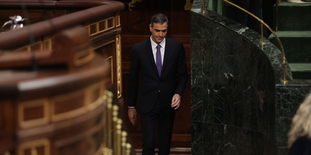 Pedro Sánchez abre la campaña y se erige en oposición a los Gobiernos del PP