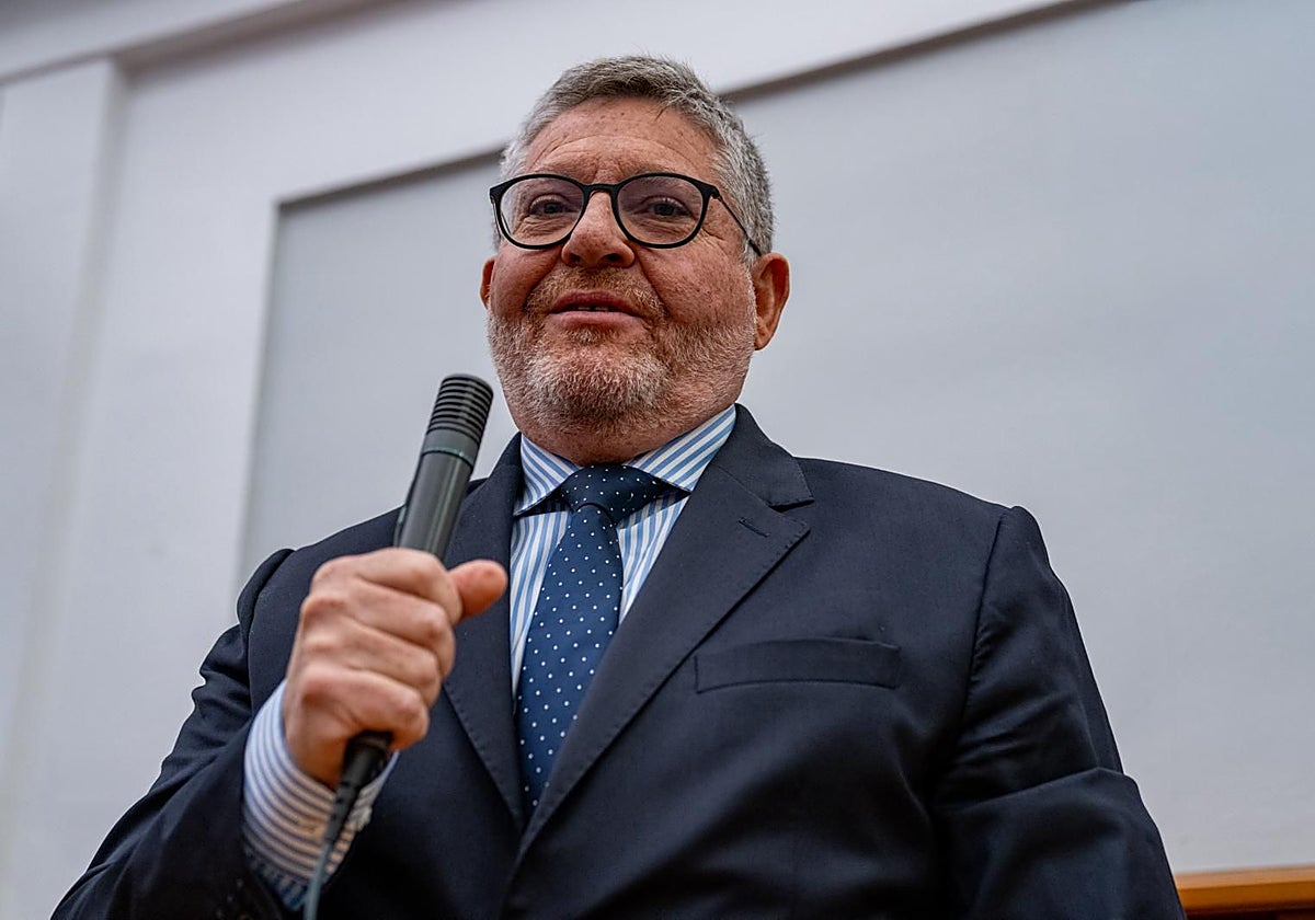 El diputado regional Nacho Redondo