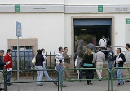 La Junta de Andalucía despide a dos empleadas tras hacerlas fijas por presentarse a la vez a dos concursos para interinos