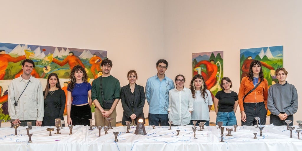 Artistas jóvenes instalan un laberinto de «micromundos» en el IVAM que «refleja el potencial valenciano»
