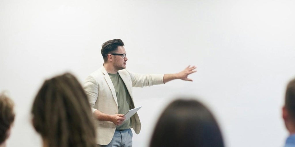 CSIF reclama un complemento retributivo para tutores y coordinadores en el Día de la Enseñanza