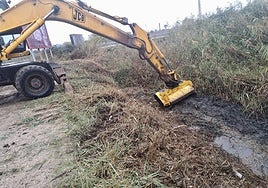 Talavera inicia la limpieza de los arroyos de la Portiña, Barrago y Baladiel tras meses de trámites y obstáculos administrativos