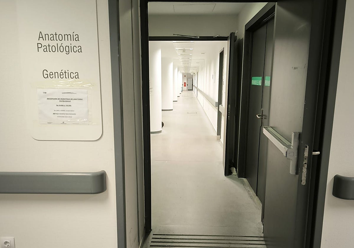 Entrada a los laboratorios de Anatomía Patológica del Hospital Universitario de Toledo