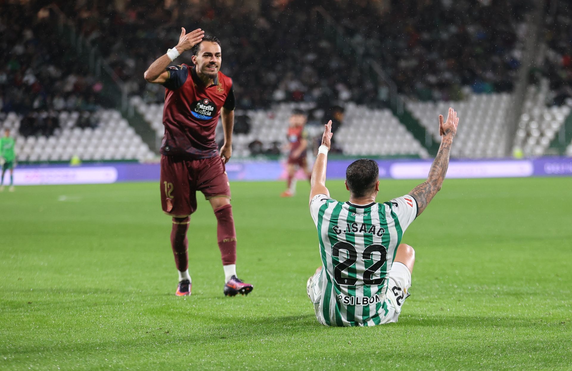 La dolorosa derrota del Córdoba ante el Deportivo, en imágenes