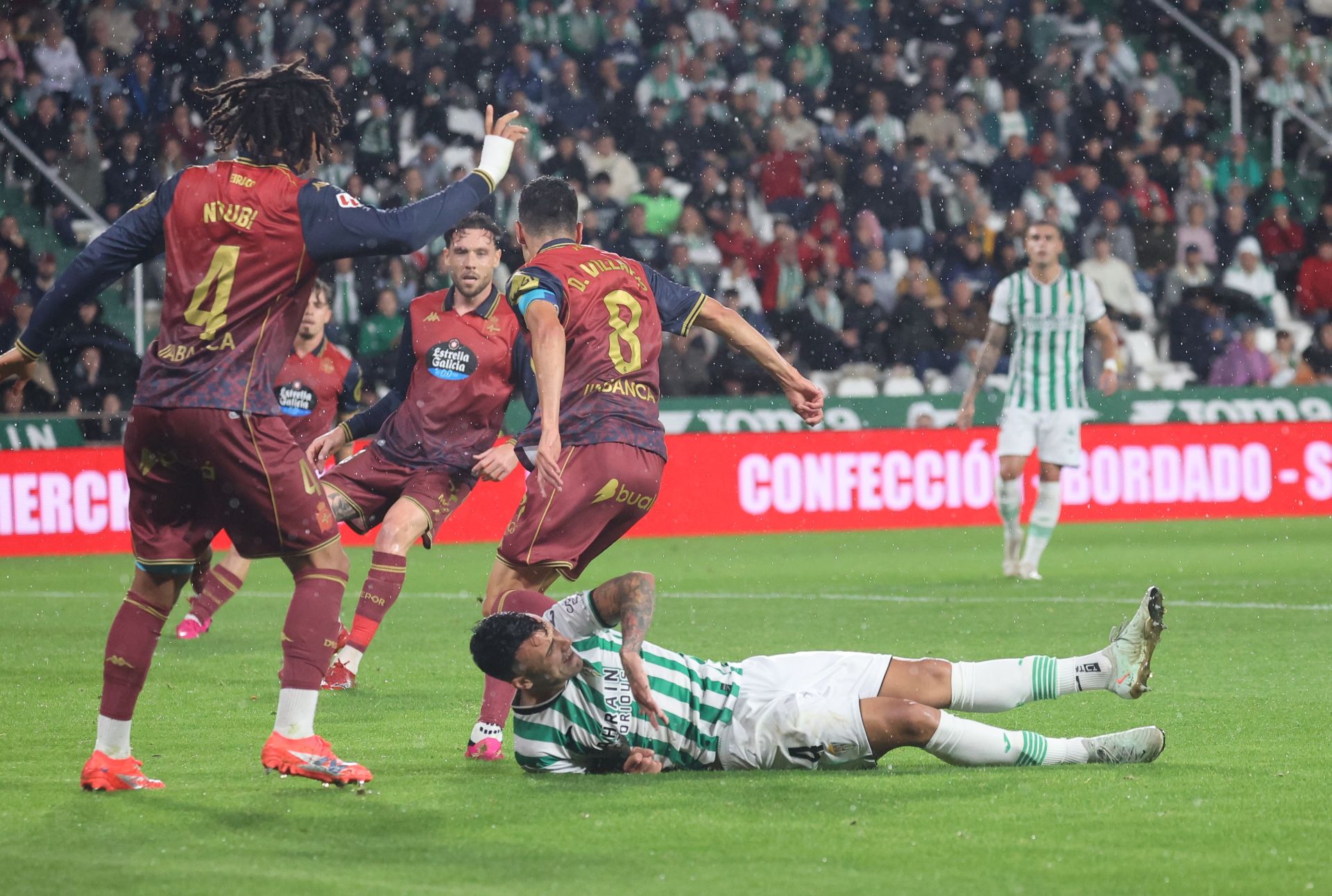 La dolorosa derrota del Córdoba ante el Deportivo, en imágenes