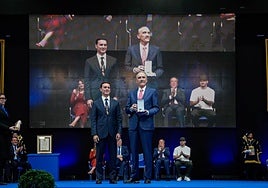 Juan y Medio, medalla de oro de Almería: «Qué orgullo ser legañosos y no delincuentes»