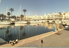 Hallan el cuerpo sin vida de un hombre en el puerto de Benalmádena