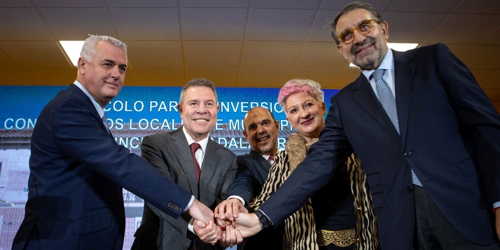 Castilla-La Mancha garantiza el tratamiento del cáncer en todas sus provincias y rehabilitará 35 consultorios médicos más en Guadalajara