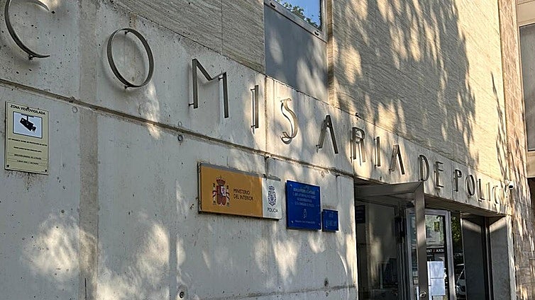 Sin agua potable en la comisaría de la Policía Nacional en Manacor: «Es impropio de un Estado moderno»