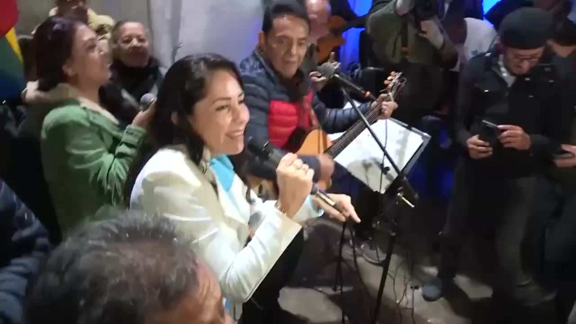 Luisa González y la oposición celebran el triunfo del ‘No’ en el referéndum de Noboa